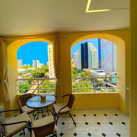 Apolo 5 Near Restaurants 150 Meter From * Calpe