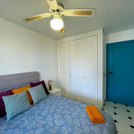 Apolo 5 Near Restaurants 150 Meter From *