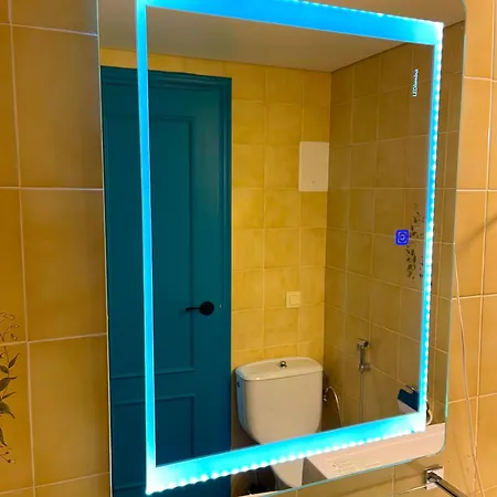 Apolo 5 Near Restaurants 150 Meter From Lejlighed